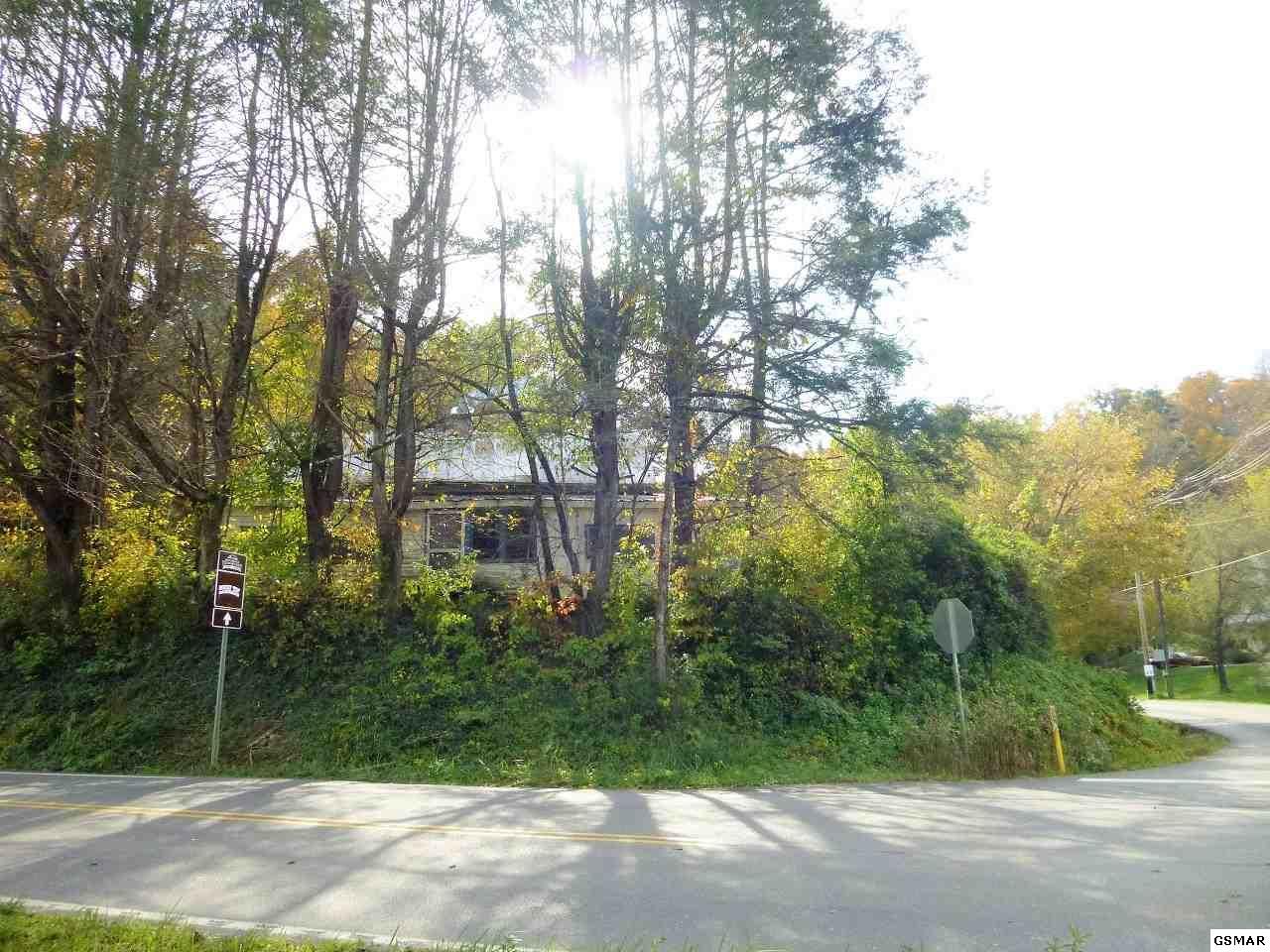 572 Proffitt Rd, Gatlinburg, TN 37738